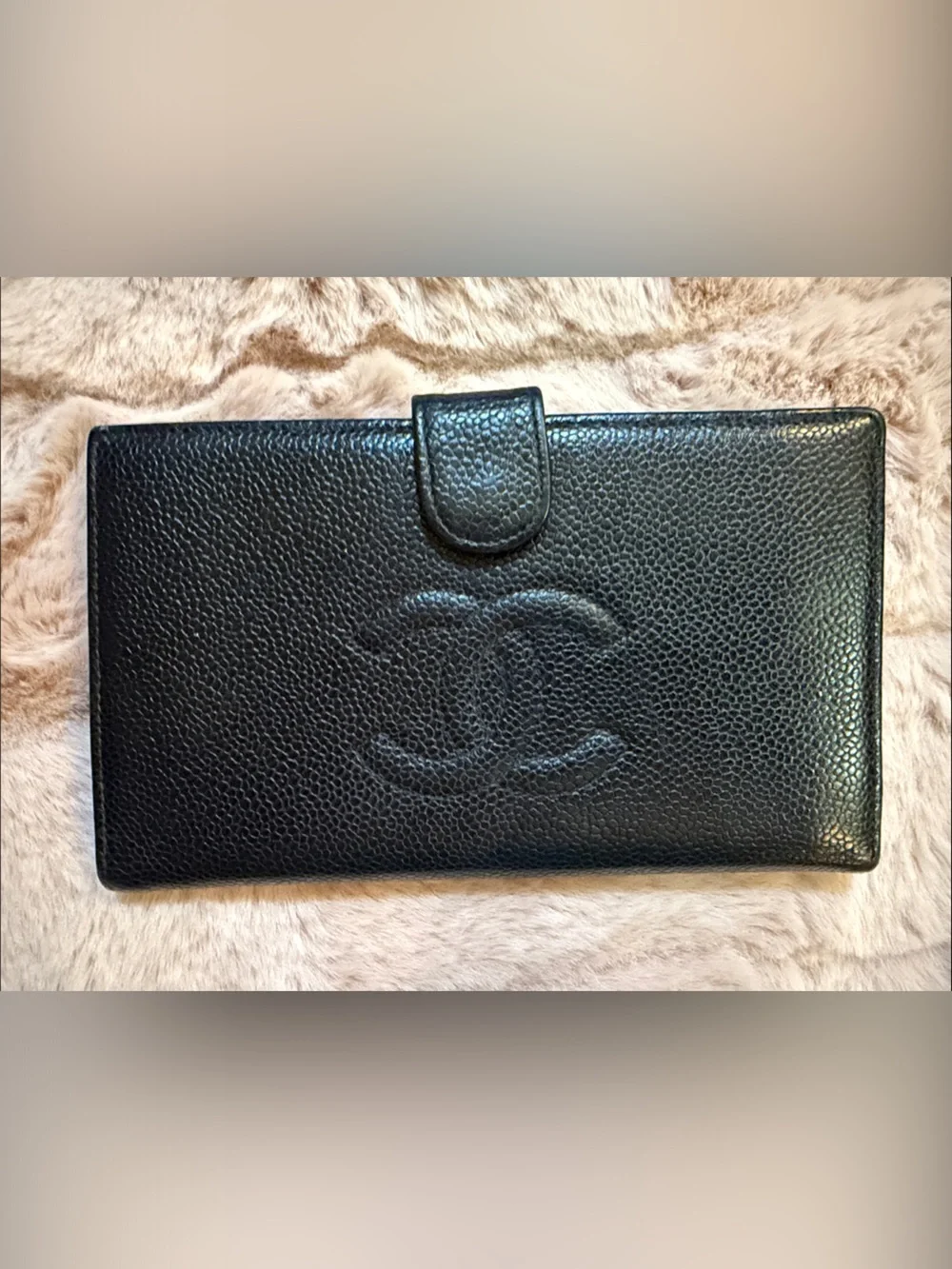 CHANEL classic wallet